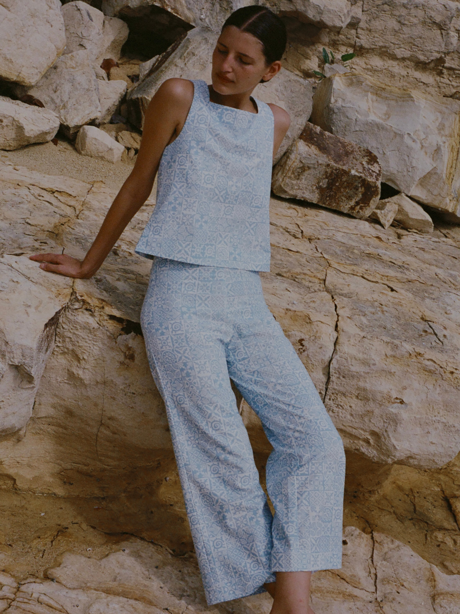 Classic Cropped Pant